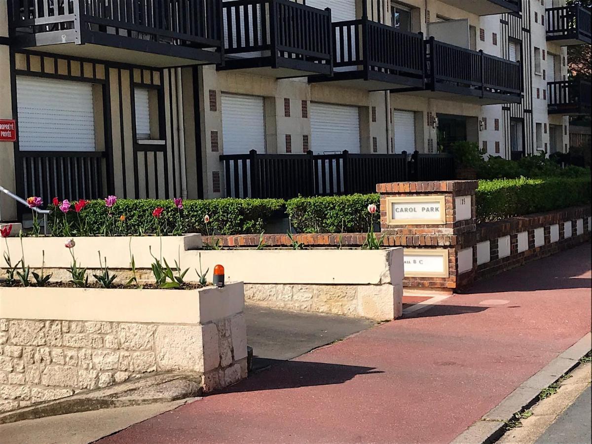 Appartement 3 Chambres Avec Roof Top A 5 Mn De La Plage دوفييل المظهر الخارجي الصورة